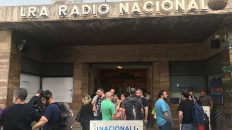 Argentina: Trabajadores de Radio Nacional inician paro por despidos y presiones