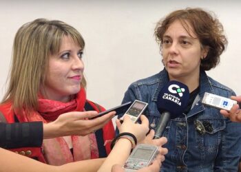 Podemos adicou 20.000 euros dos salarios dos seus deputados e deputadas a sete causas sociais galegas no 2017