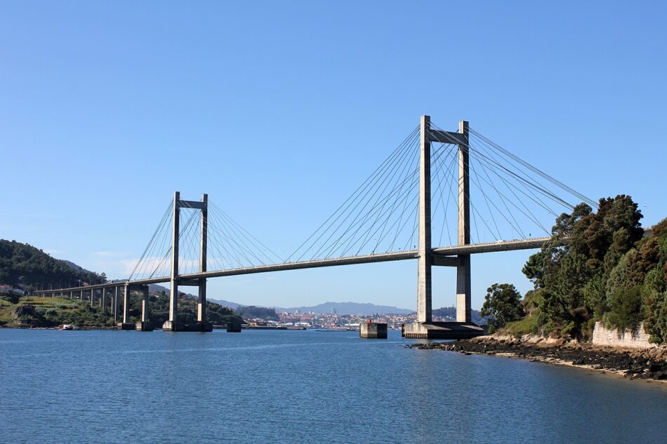 En Marea rexeita que Audasa suba as tarifas da AP-9 utilizando como desculpa a ampliación da Ponte de Rande que só é a vía de servicio máis cara do mundo