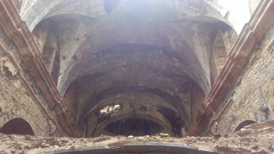CGT lamenta el derrumbe de la iglesia de Ruesta tras años de trámites administrativos para lograr su rehabilitación