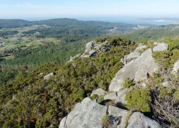 Salvemos Cabana prepara el recurso contra la eventual aprobación de la Declaración de Impacto Ambiental del proyecto eólico Mouriños