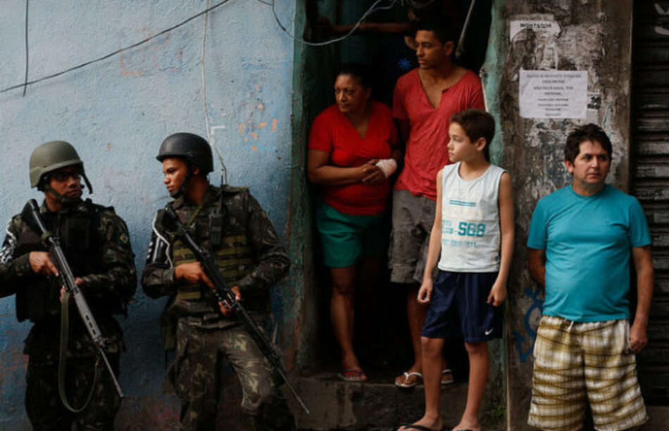 Brasil. Los residentes de las favelas de Río se posicionan contra intervención militar