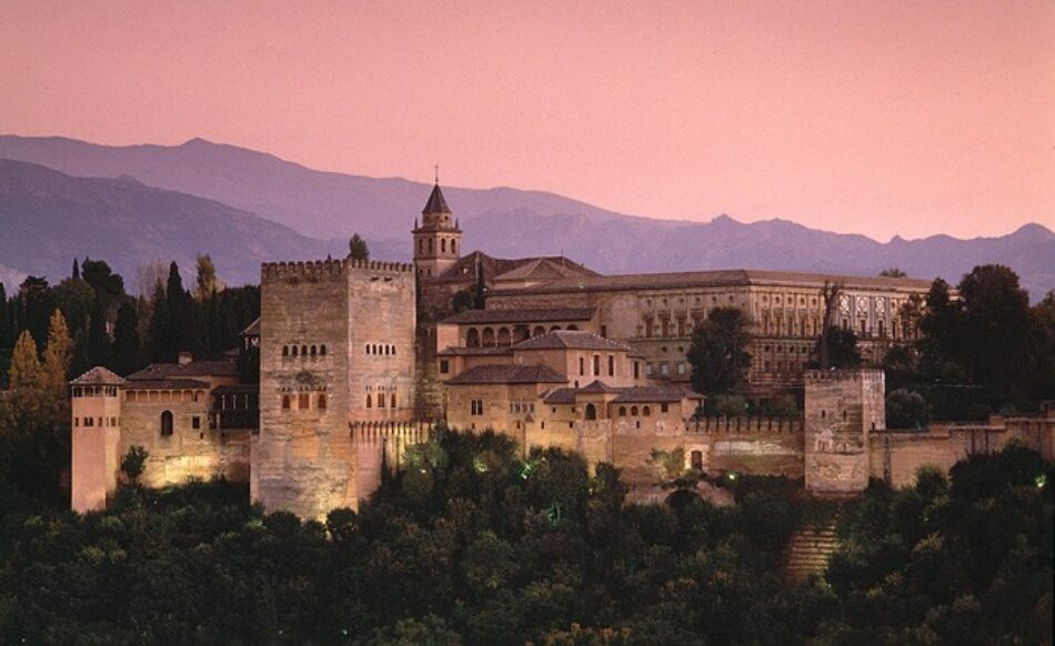 Podemos exige a Cultura transparencia en la reforma de los estatutos de la Alhambra