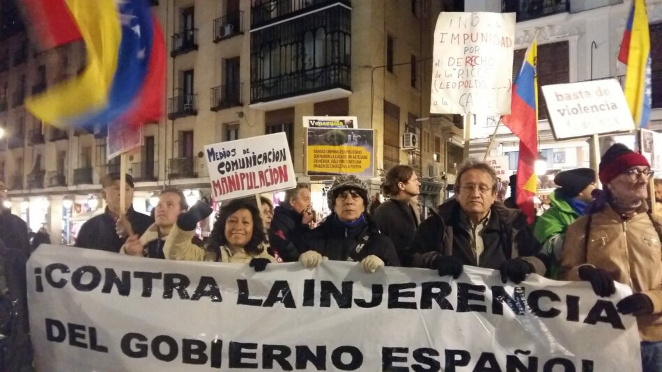 Concentración frente al Ministerio de Exteriores contra la injerencia española en Venezuela