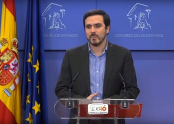 Alberto Garzón presenta las líneas básicas de la iniciativa de IU para proteger con urgencia la libertad de expresión