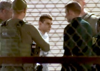 Tiroteo en una escuela de Florida deja 17 muertos y 15 heridos