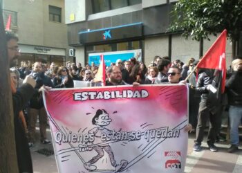 Interinos entregan a Susana Díaz sus reivindicaciones de estabilidad en La Línea (Cádiz)