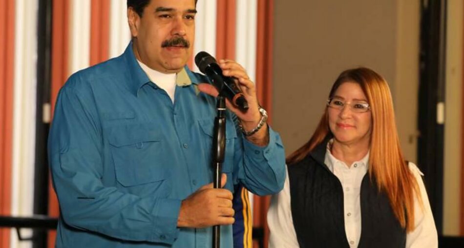 Maduro exhorta a las fuerzas revolucionarias a construir una nueva economía