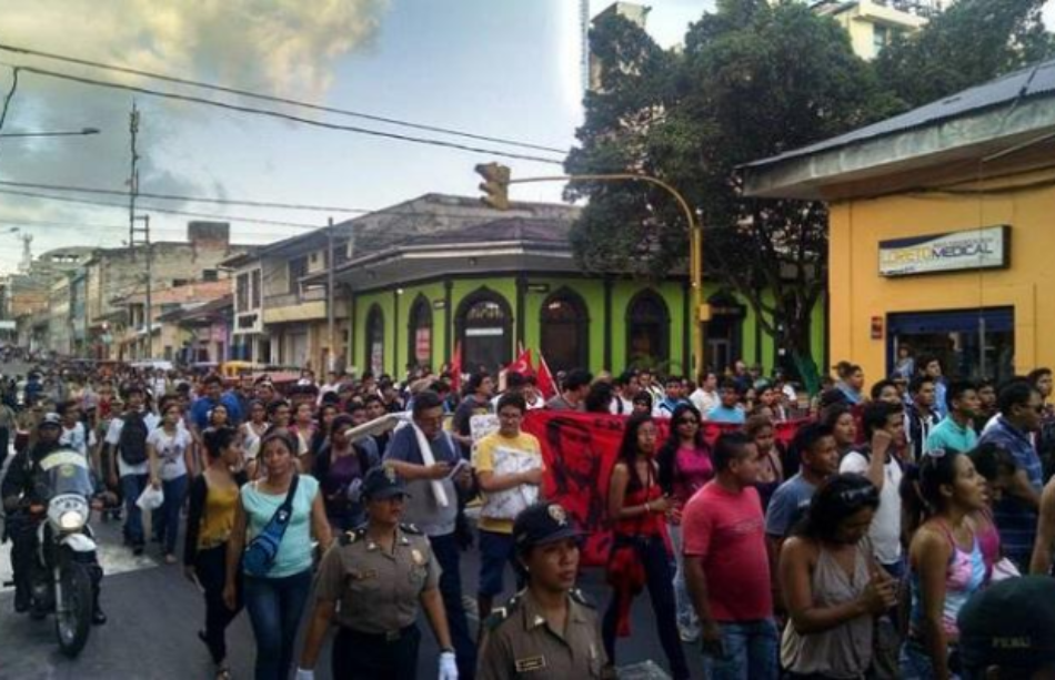 Perú. Miles de jóvenes marcharon en Loreto contra la “Ley del esclavo juvenil”
