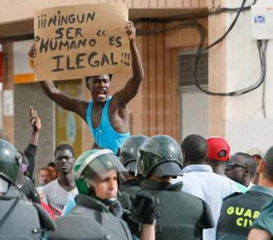 Denuncian que la policía está identificando y deteniendo a personas tomando como criterio su pertenencia a un grupo racial