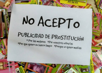 La Plataforma No Acepto entrega en el Ayuntamineto de Madrid 33.000 firmas contra la publicidad callejera de prostitución