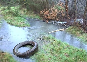 En Marea y PSdeG llevan al Parlamento de Galicia la denuncia de Aldea Viva sobre el desastre ambiental provocado por el desbordamiento de una balsa en la mina de Touro