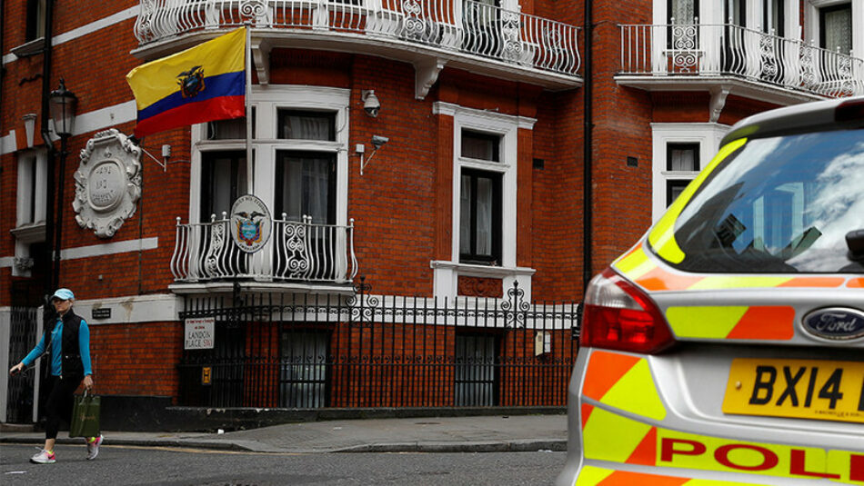 Ecuador corta la conexión a Internet de Julian Assange tras un tweet sobre Cataluña