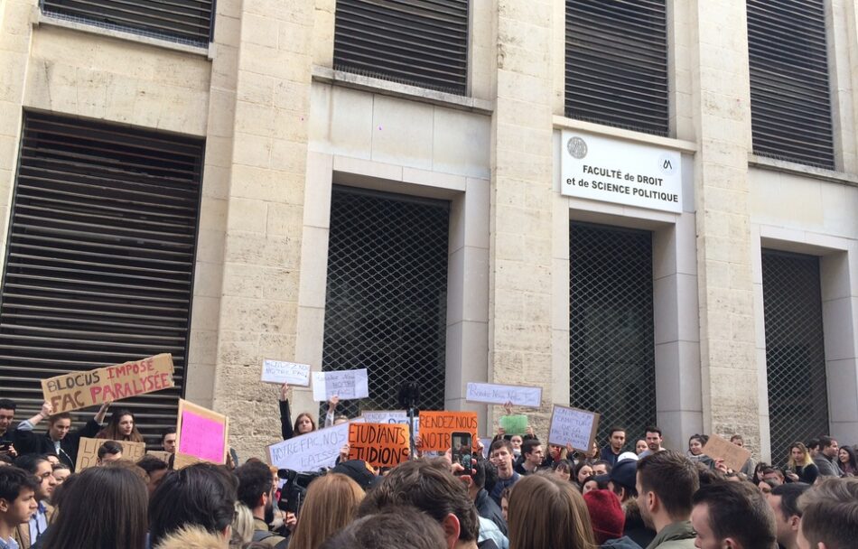 Un grupo de neonazis atacaron a estudiantes de la Universidad de Derecho de Montpellier que leían un manifiesto contra las medidas neoliberales del Gobierno Macron