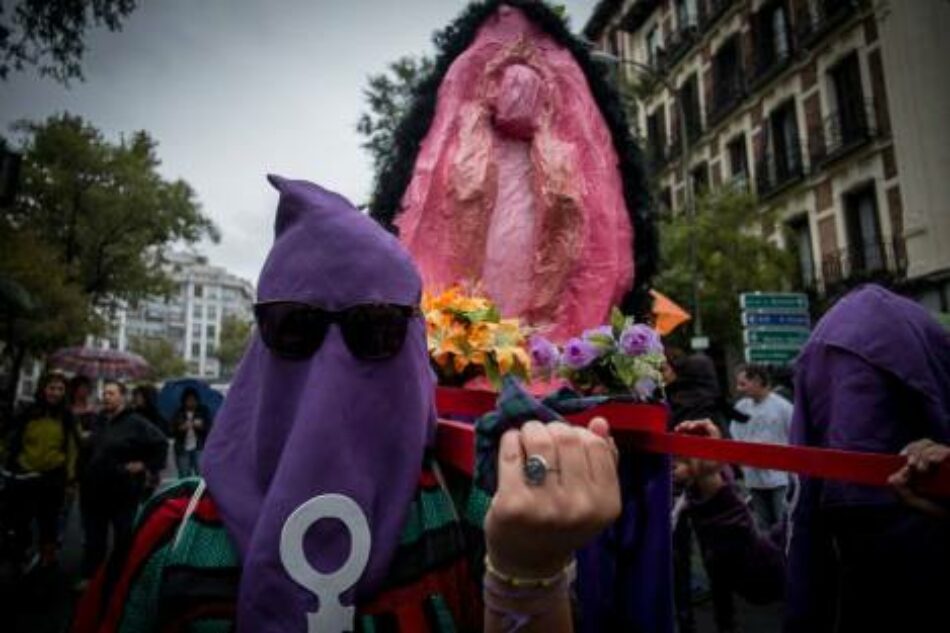 Guillermo Toledo, a los «sicarios del régimen borbónico franquista»: «no tengo la más mínima intención de perder un sólo segundo de mi vida en presentarme ante sus ilustrísimas»