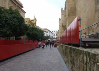 Denuncian abuso de la Mezquita-Catedral y decisiones a espaldas a la ciudadanía en la Carrera Oficial de la Semana Santa