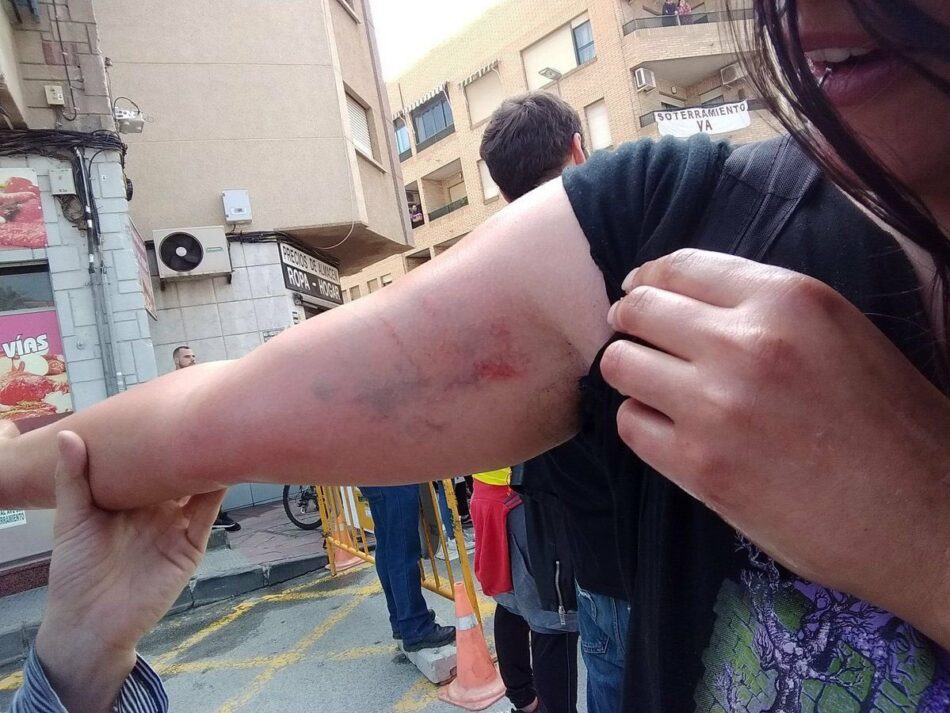 IU reclama una doble comparecencia de Zoido en el Congreso para que explique las dos cargas policiales en Murcia y Burgos durante la exitosa jornada de huelga y movilización feminista del 8M