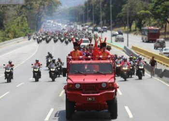 Homenajearon a Hugo Chávez a 5 años de su traslado desde la Academia Militar al Cuartel de la Montaña