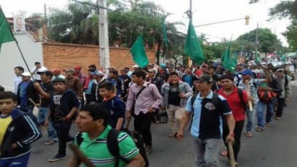 Miles de campesinos marchan por paro agrario en Paraguay