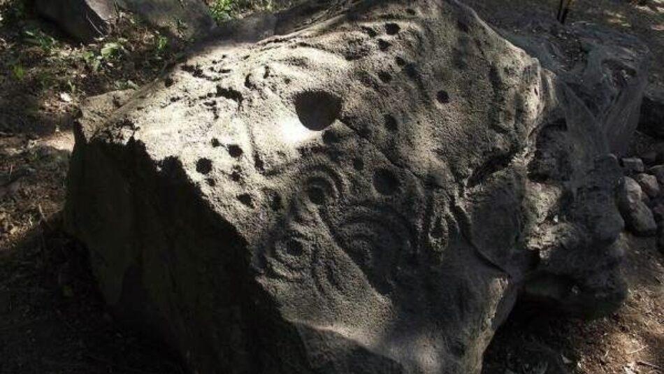 Localizan 108 petroglifos de hace más de 3.000 años en México