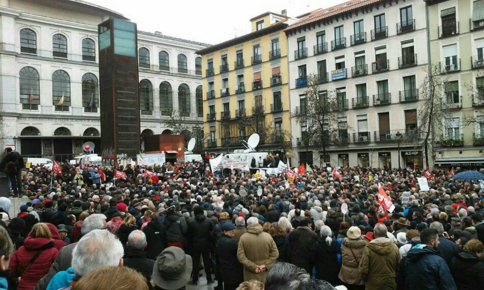 Más de un centenar de manifestaciones recorren el país en defensa de las pensiones públicas