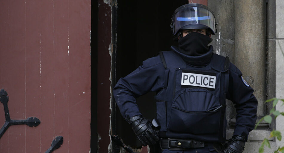 La Policía evacúa la isla Monte de Saint-Michel, al norte de Francia