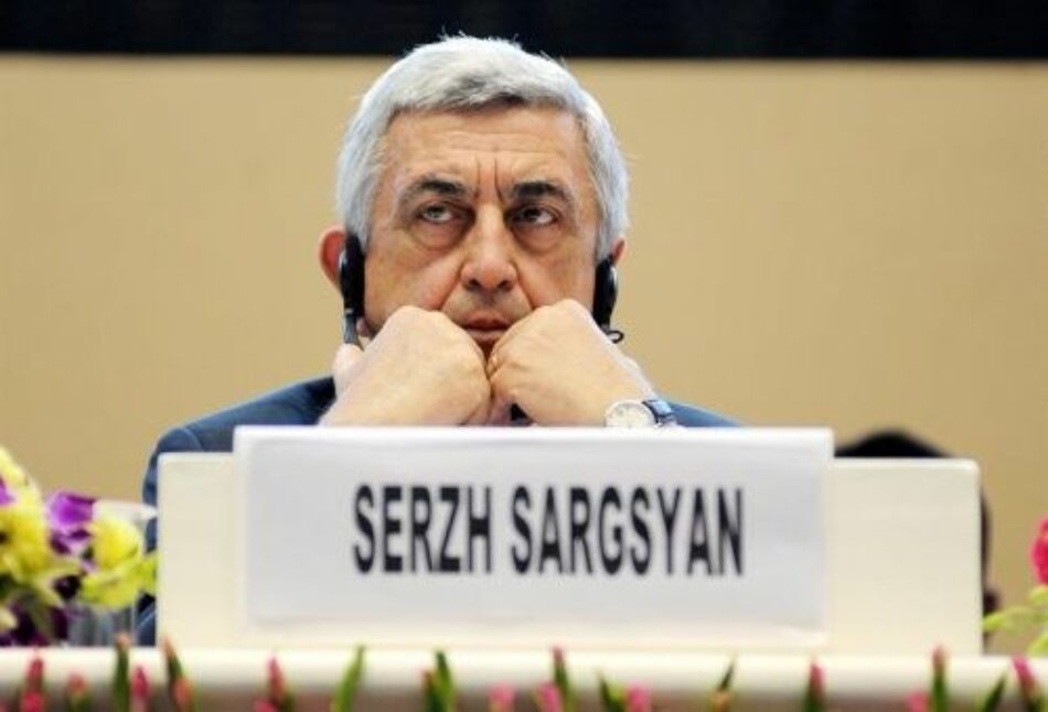 Primer ministro de Armenia renuncia a su cargo tras protestas