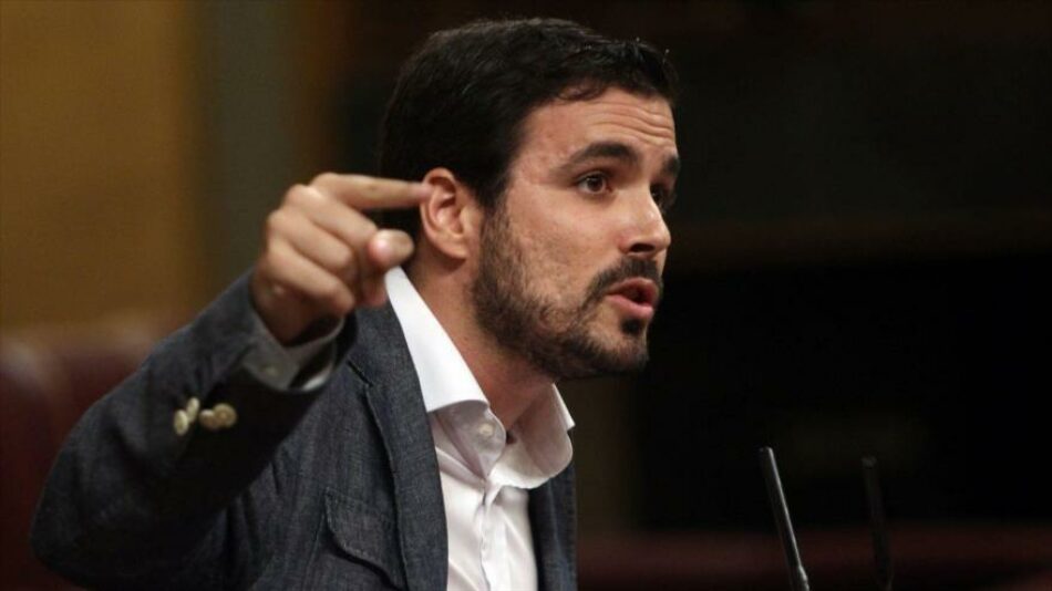 Garzón desmonta con datos la propaganda del Gobierno y denuncia que Rajoy “tiene definida una senda” con sus Presupuestos para 2018: “la reducción del gasto social”