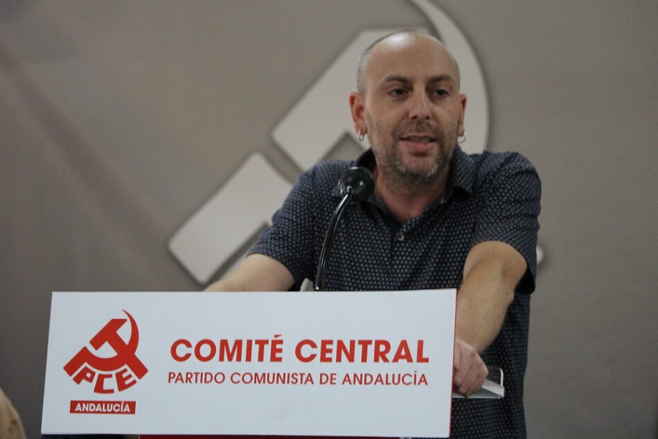Ernesto Alba llama al pueblo andaluz a salir a la calle “por una república de futuro y profundamente democrática”