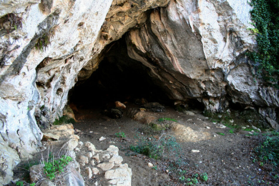 Neandertales y ‘sapiens’ convivieron menos de mil años en la región cantábrica