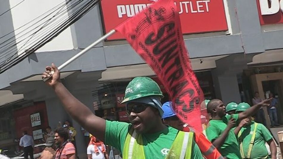 Trabajadores panameños convocan a huelga por aumento salarial