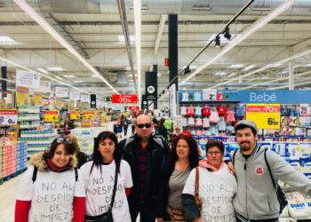 Izquierda Unida denuncia el despido de las trabajadoras de limpieza de Carrefour de Leganés