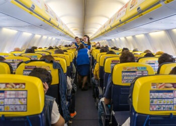 Los sindicatos convocantes de la huelga de Ryanair denuncian presiones y amenazas por parte de la compañía en el quinto día de huelga