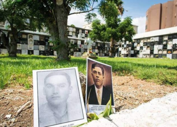 Fosa común del  cementerio de Las Palmas: «basta de trabas y mentiras»