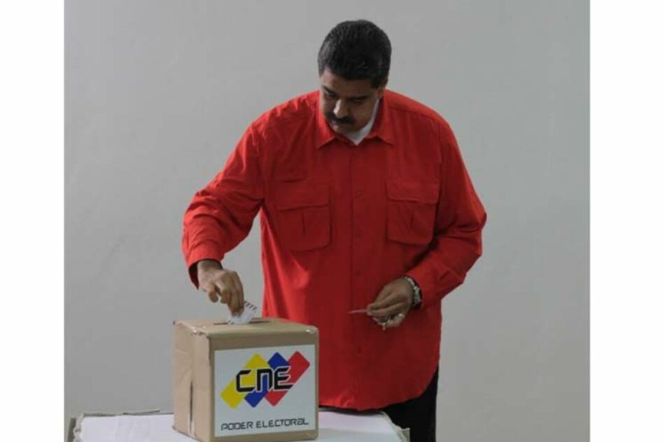 Presidente de Venezuela ratifica transparencia del sistema electoral