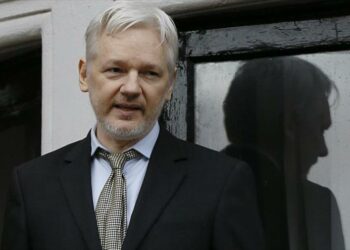 Correa: Assange, sometido a ‘tortura’ en la embajada de Londres