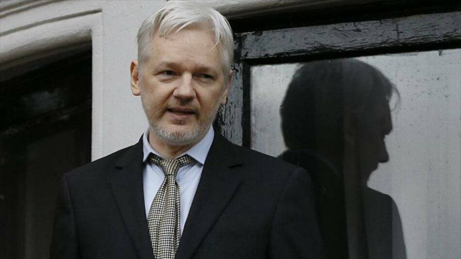 Correa: Assange, sometido a ‘tortura’ en la embajada de Londres