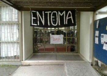 Chile. Estudiantes se toman la UBB Chillán pese a recibir amenazas con macanas eléctricas