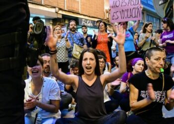 Comunicado en relación a la represión policial ejercida el pasado 26 de abril en la concentración de repulsa contra la sentencia de “La Manada” que cercó al ministro Catalá en Córdoba