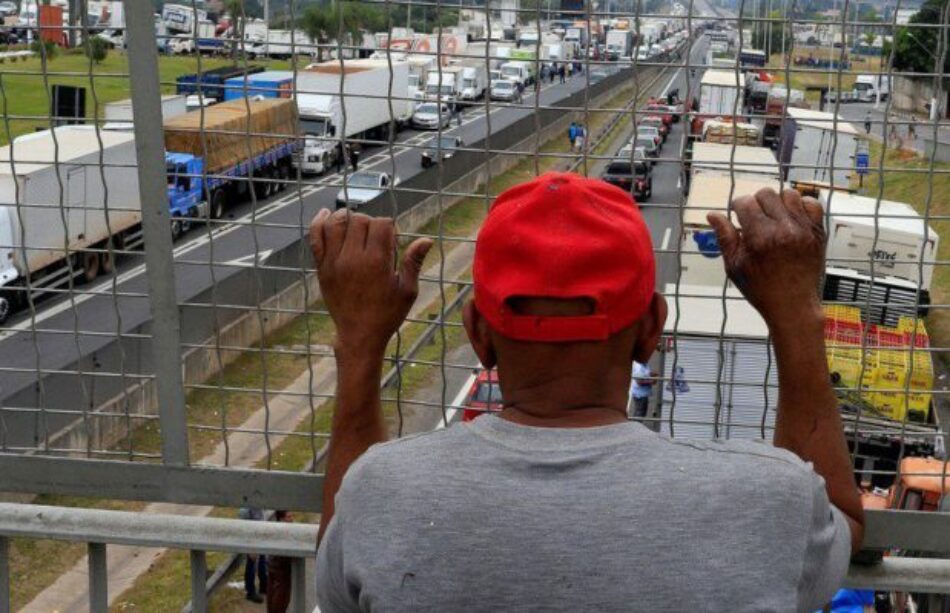 Brasil: Temer anuncia nuevas medidas para terminar con huelga de camioneros