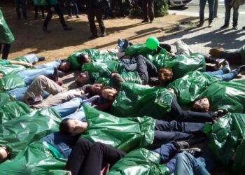 CNT convoca huelga en el sector educativo andaluz a partir del 14 de mayo