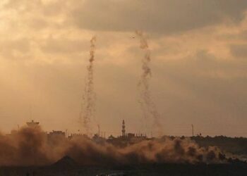 Israel intercepta unos 25 proyectiles cerca de Franja de Gaza
