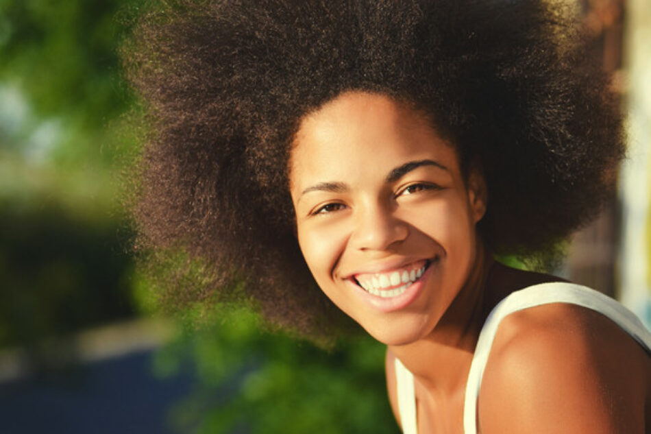 La tiranía de la belleza blanca perjudica la salud de las mujeres negras