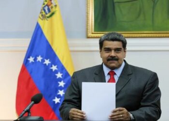 Poderes venezolanos anuncian plan por la soberanía y contra la corrupción