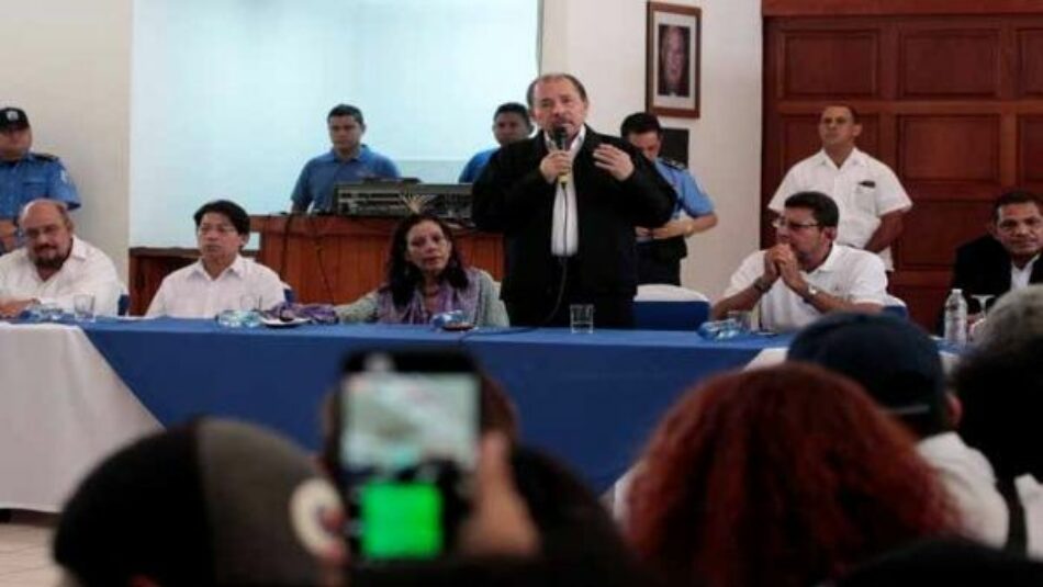 Gobierno y oposición prosiguen diálogo por paz de Nicaragua