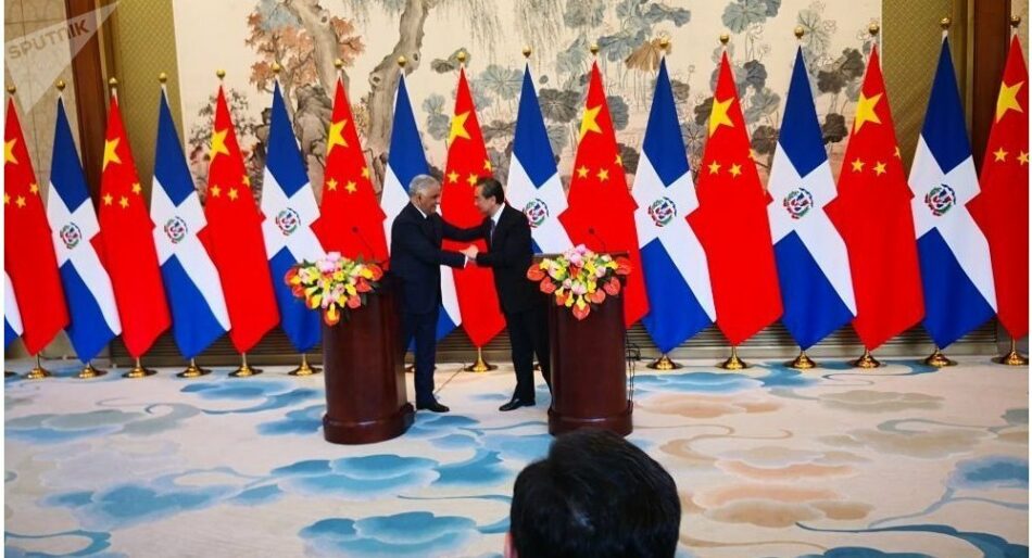 La República Dominicana rompe relaciones con Taiwán y gira su política internacional a China