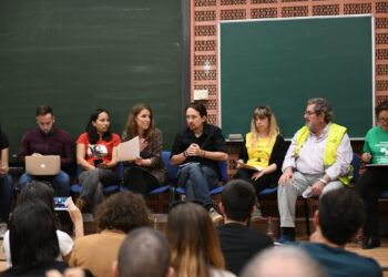 Pablo Iglesias denuncia en Valencia que el discurso del Gobierno sobre la ‘recuperación económica’ ignora a la gente trabajadora