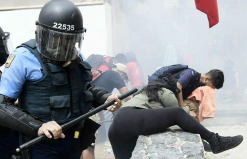 Primero de Mayo en Puerto Rico: la policía ataca a los manifestantes