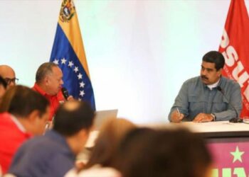 Maduro augura batallas de Venezuela en la OEA y el mundo