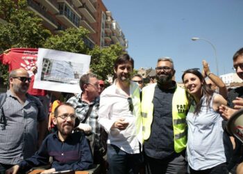 Rafa Mayoral, ante la denuncia de Cabify: «No hay transnacional con sede en paraíso fiscal que sea capaz de ponerle una mordaza a Podemos»